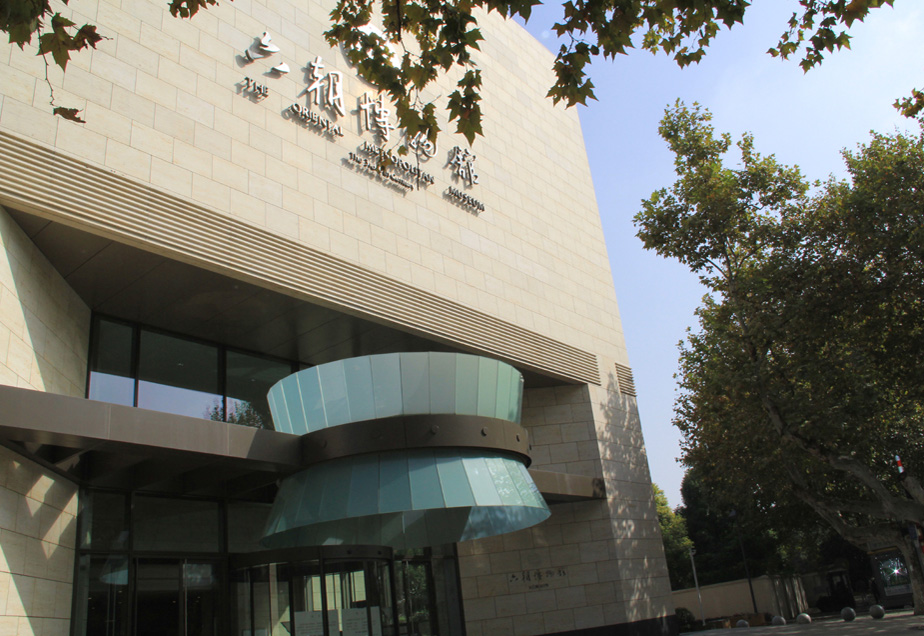 �Ͼ����������